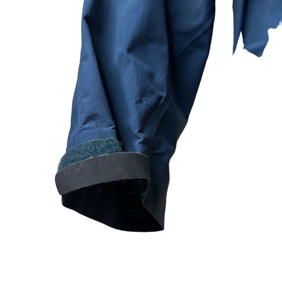 Available Discontinued Arc’teryx Theta SL Hybrid Gore-Tex Jacket XL - Picture 5 of 14